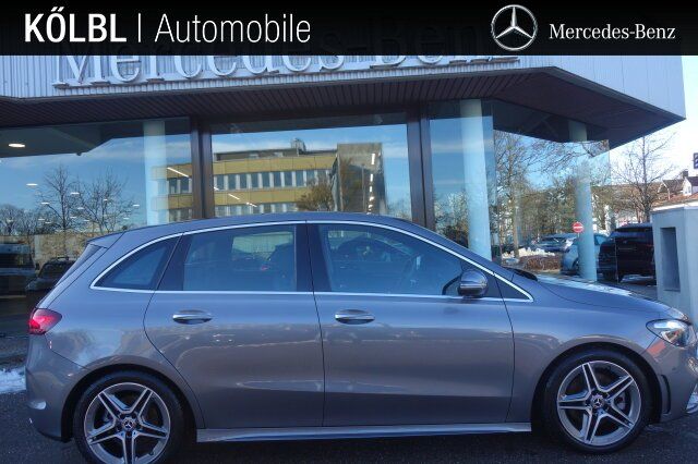Mercedes-Benz B 220 2022