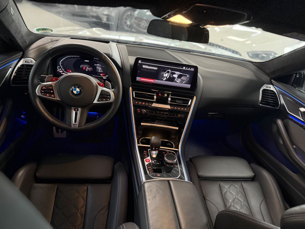 BMW M8 2025