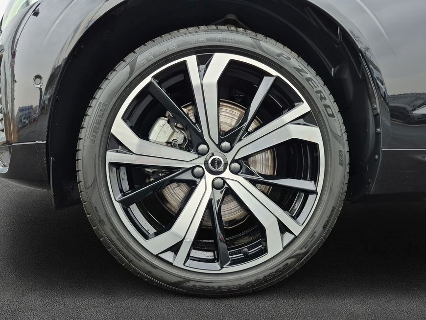 Volvo XC60 2025