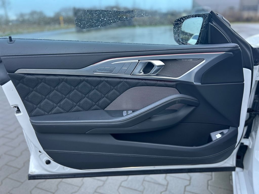 BMW M8 2025