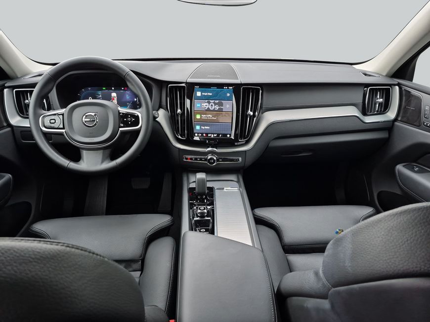 Volvo XC60 2025