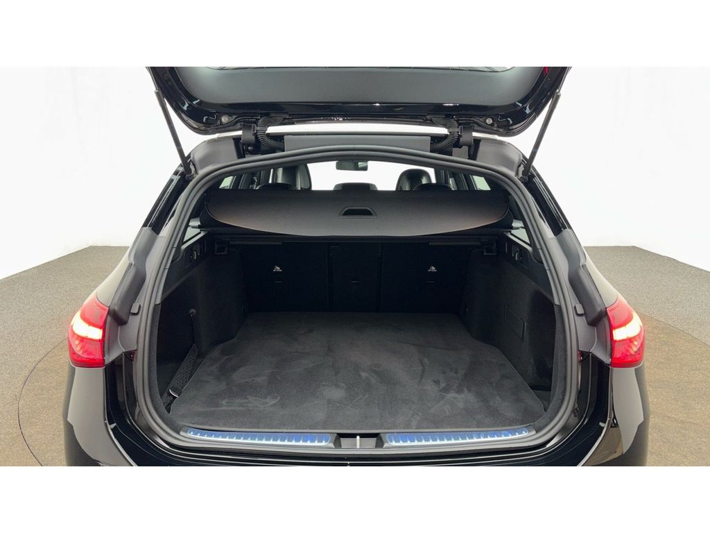 Mercedes-Benz C 300 2025