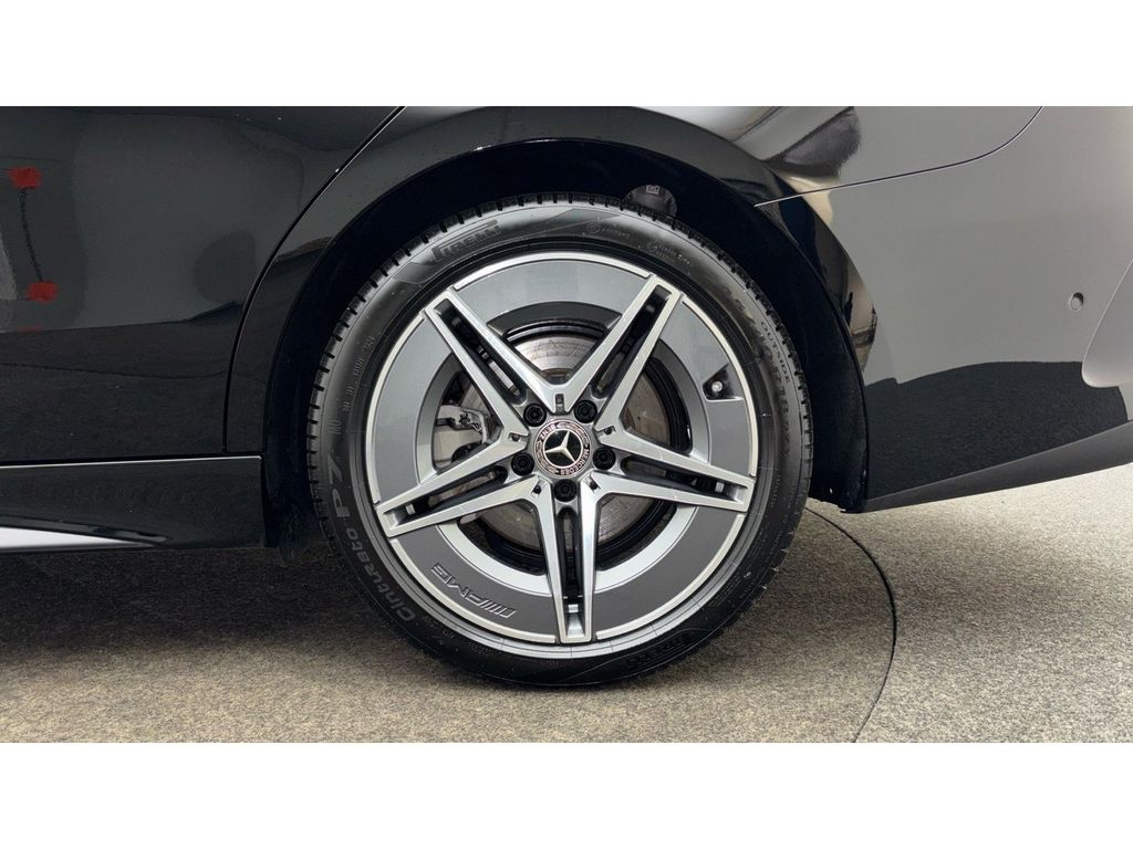 Mercedes-Benz C 300 2025