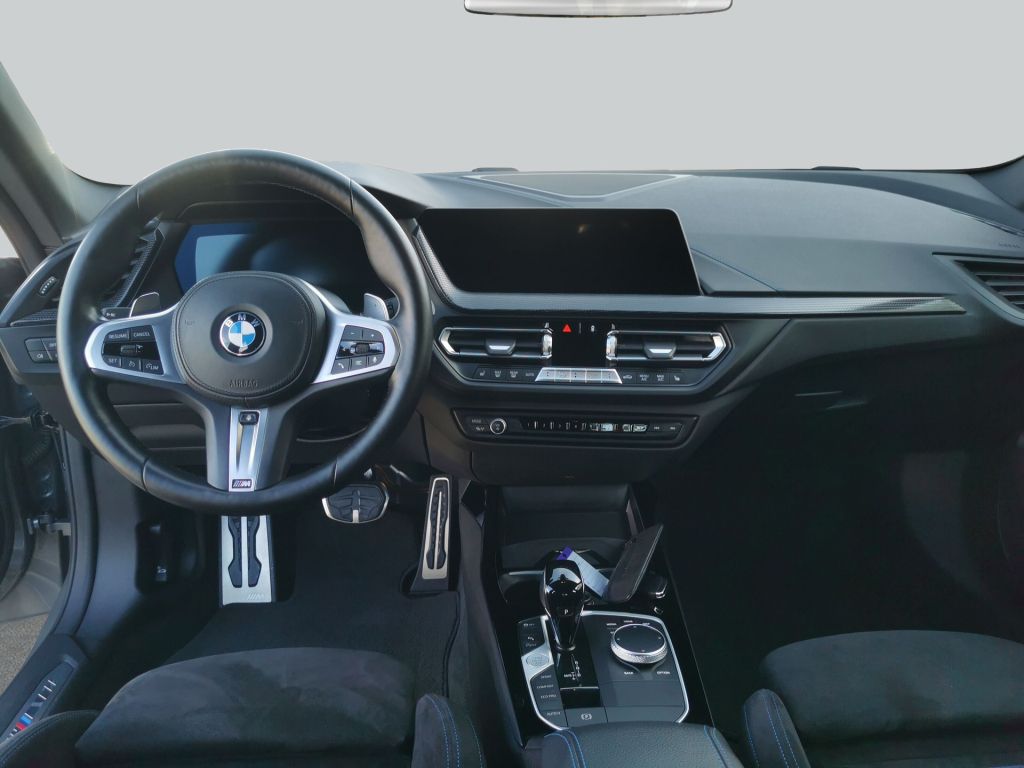 BMW M235 2023