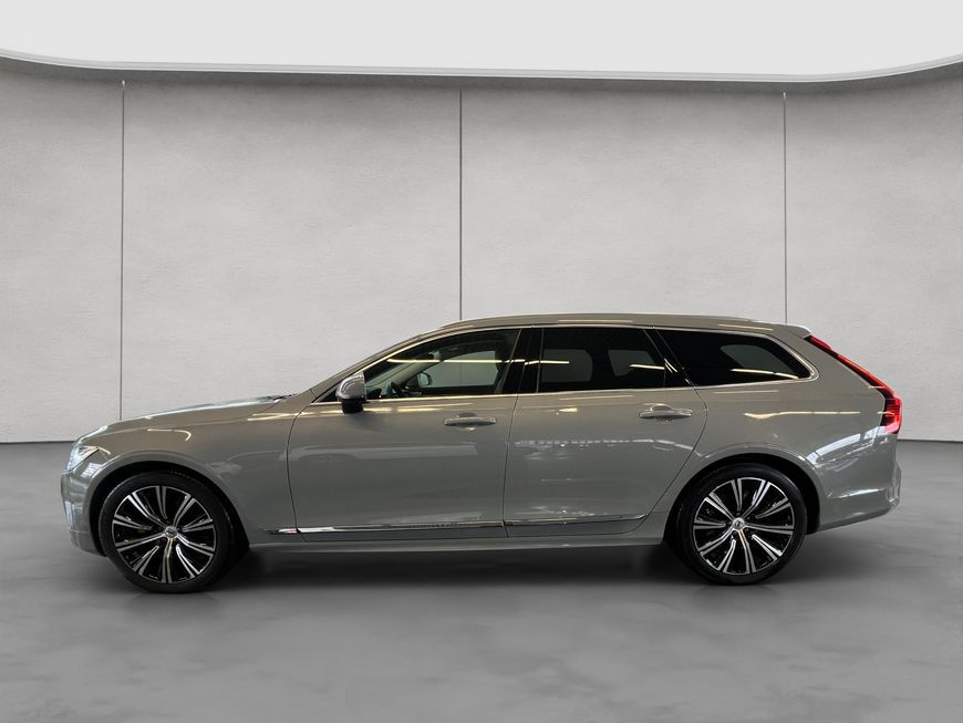 Volvo V90 2024