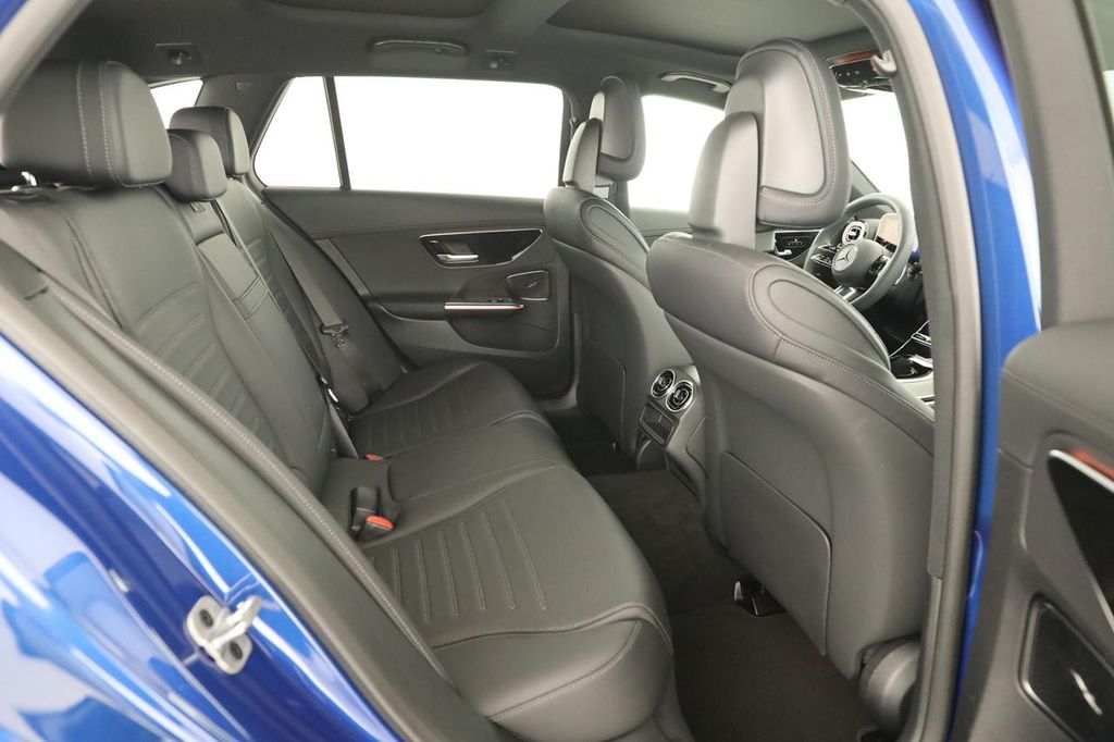 Mercedes-Benz C 220 2025