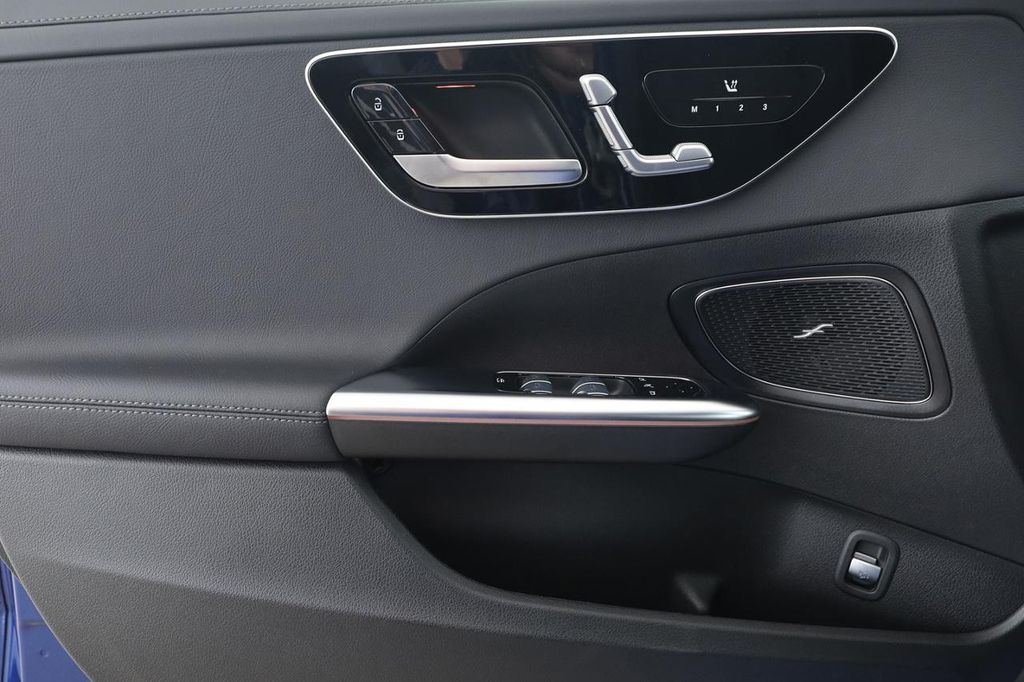 Mercedes-Benz C 220 2025