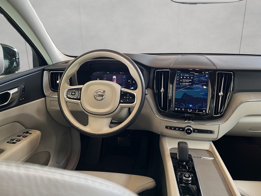 Volvo XC60 2023