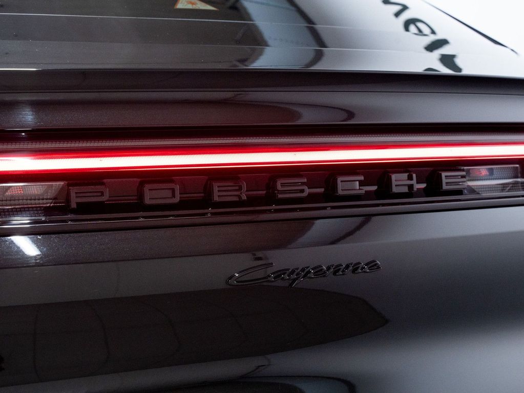 Porsche Cayenne 2024