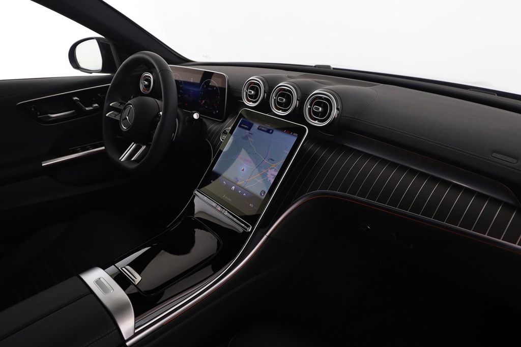 Mercedes-Benz C 220 2025