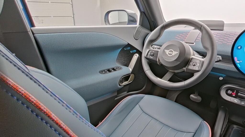 MINI Aceman 2025