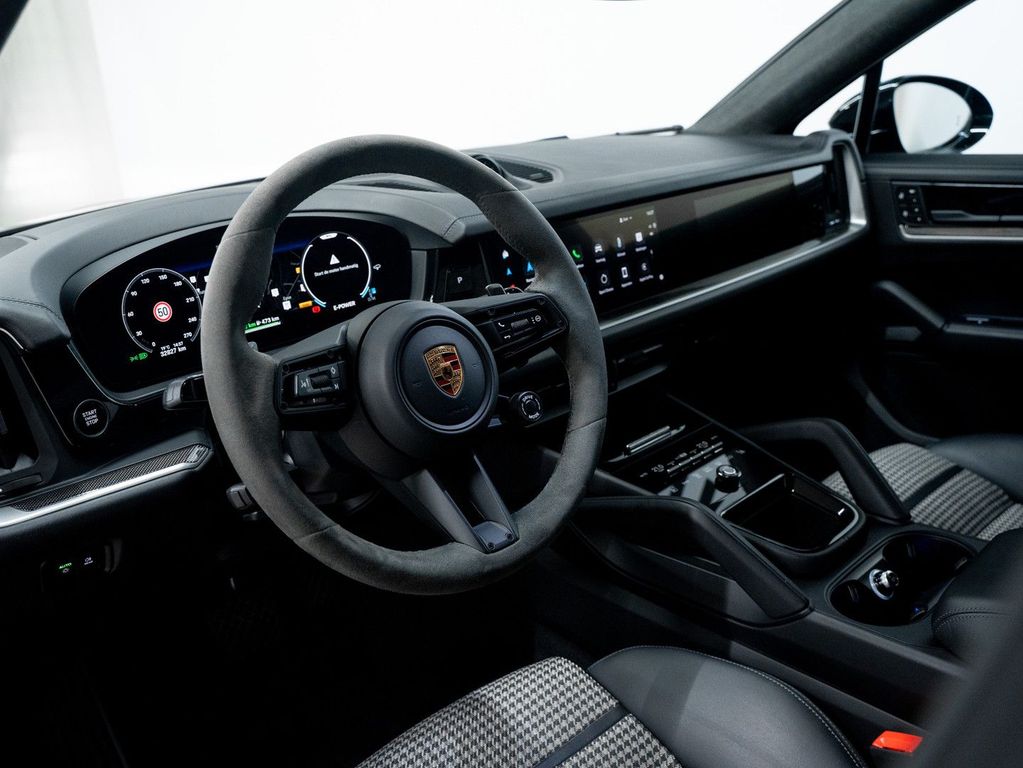 Porsche Cayenne 2024