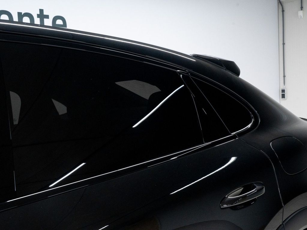 Porsche Cayenne 2024