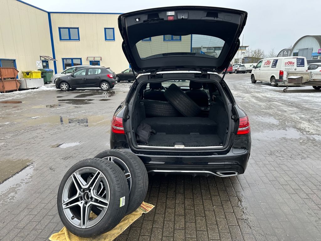 Mercedes-Benz C 300 2020