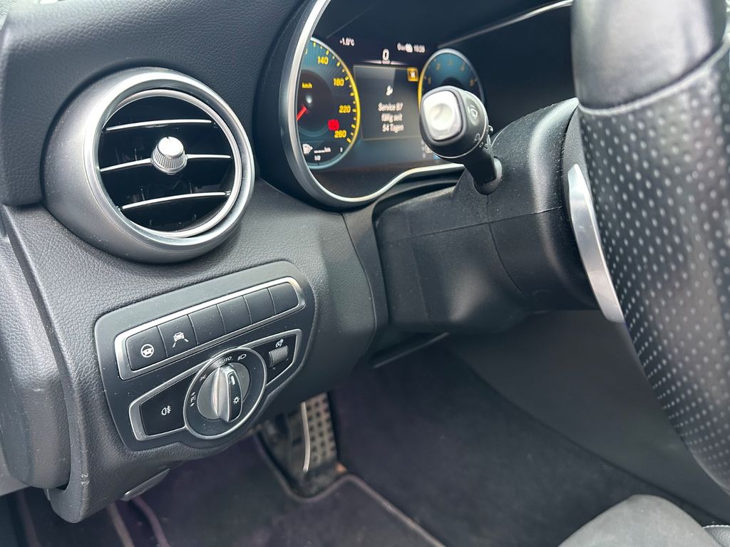 Mercedes-Benz C 300 2020