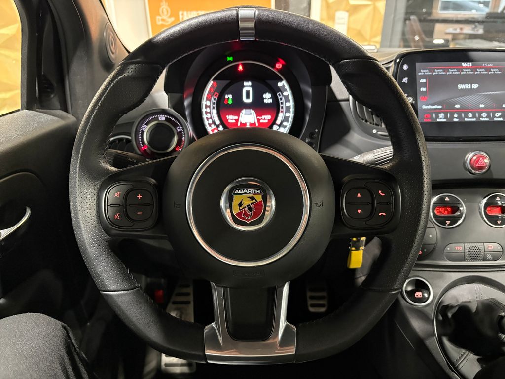 Abarth 595C 2023