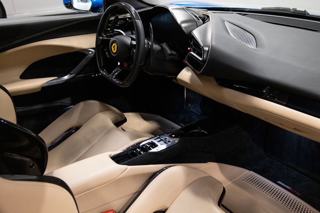 Ferrari 296 GTS 2022