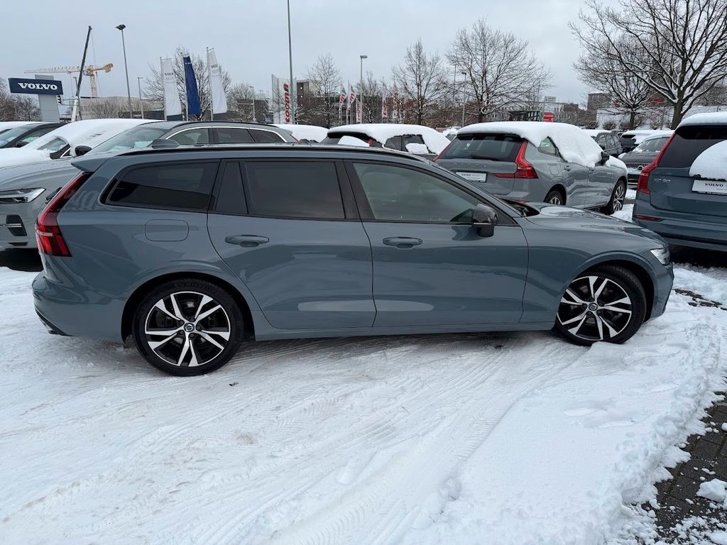 Volvo V60 2022