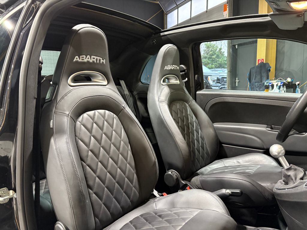 Abarth 595C 2023