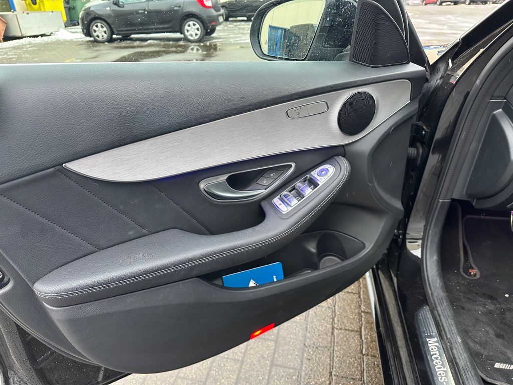 Mercedes-Benz C 300 2020