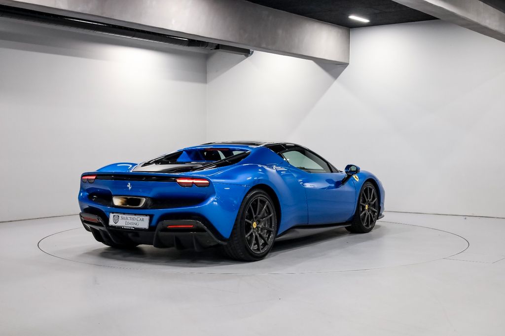 Ferrari 296 GTS 2022