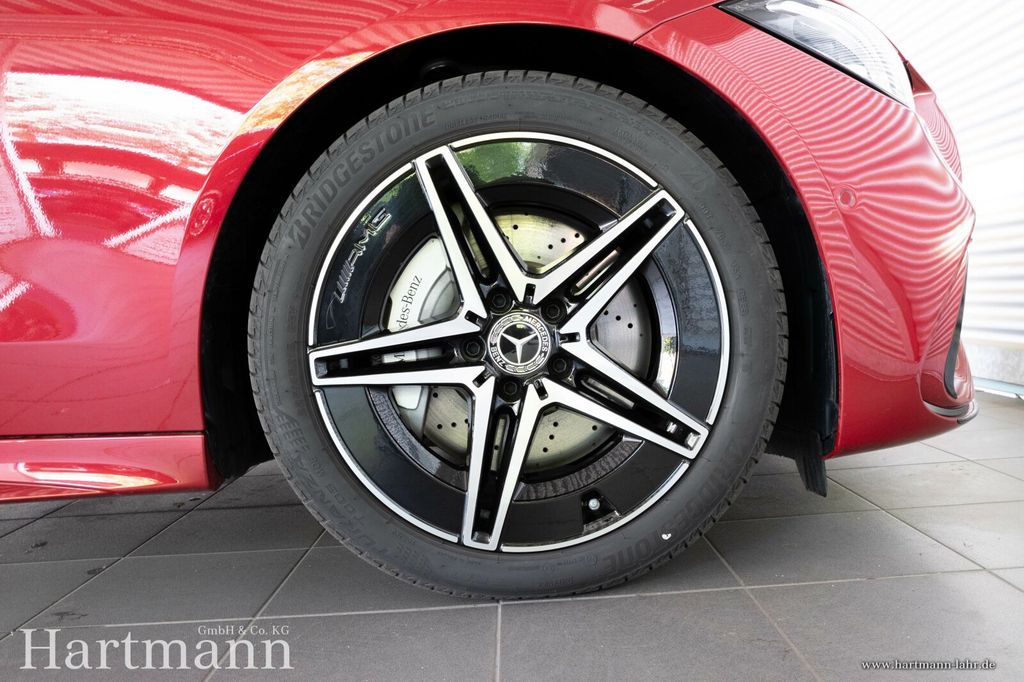 Mercedes-Benz C 300 2024