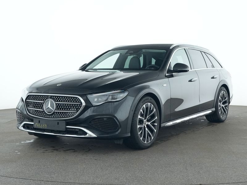Mercedes-Benz E 300 2025