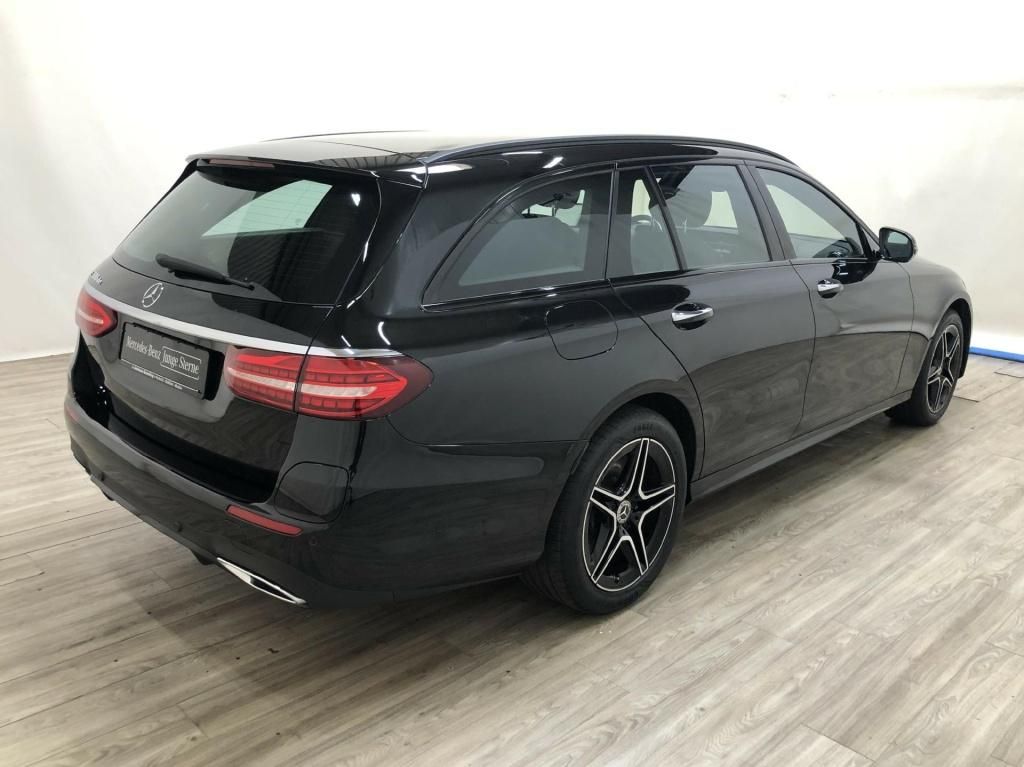 Mercedes-Benz E 300 2022