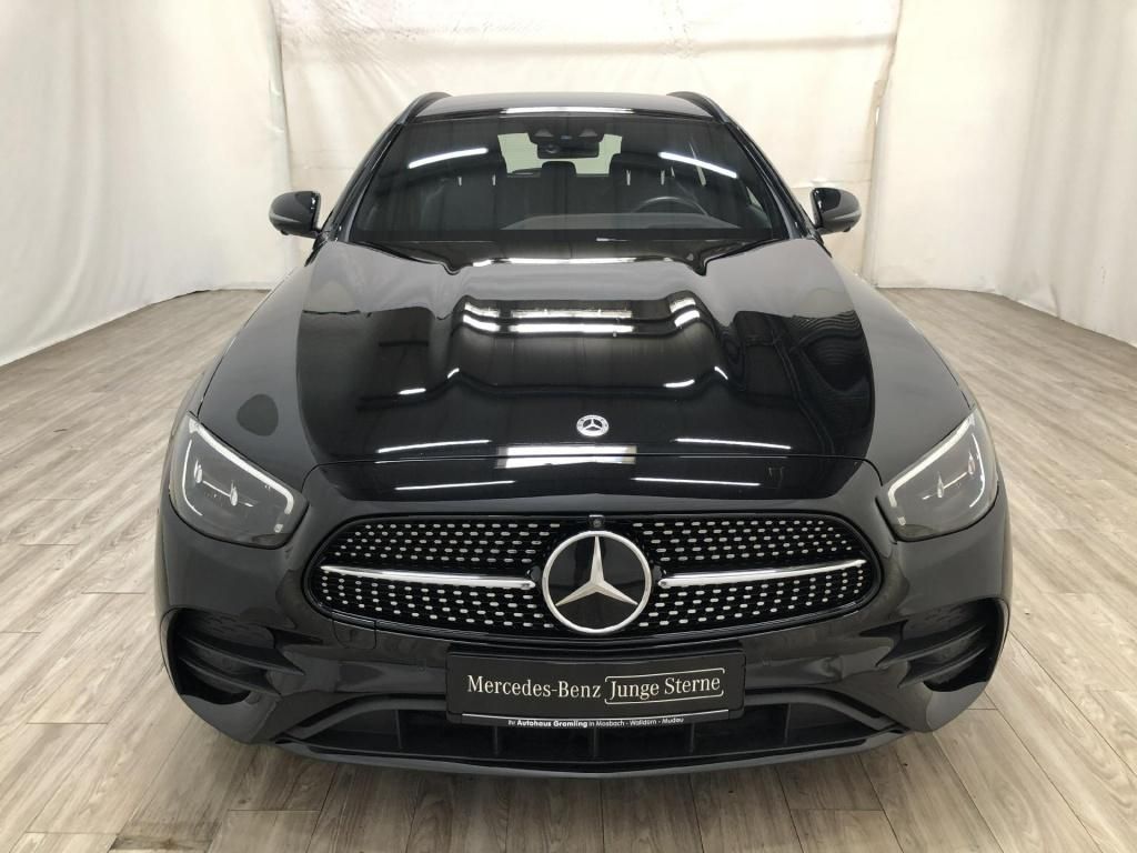 Mercedes-Benz E 300 2022