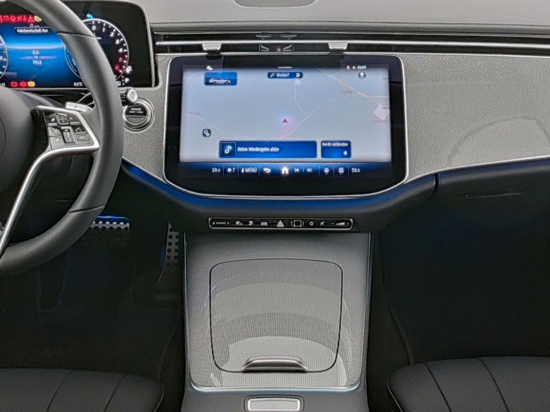 Mercedes-Benz E 300 2025