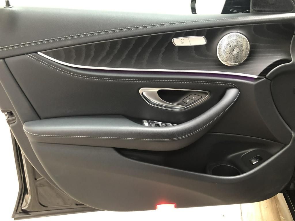 Mercedes-Benz E 300 2022