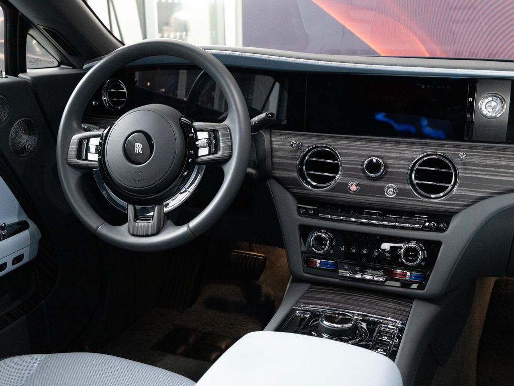 Rolls-Royce Spectre 2024