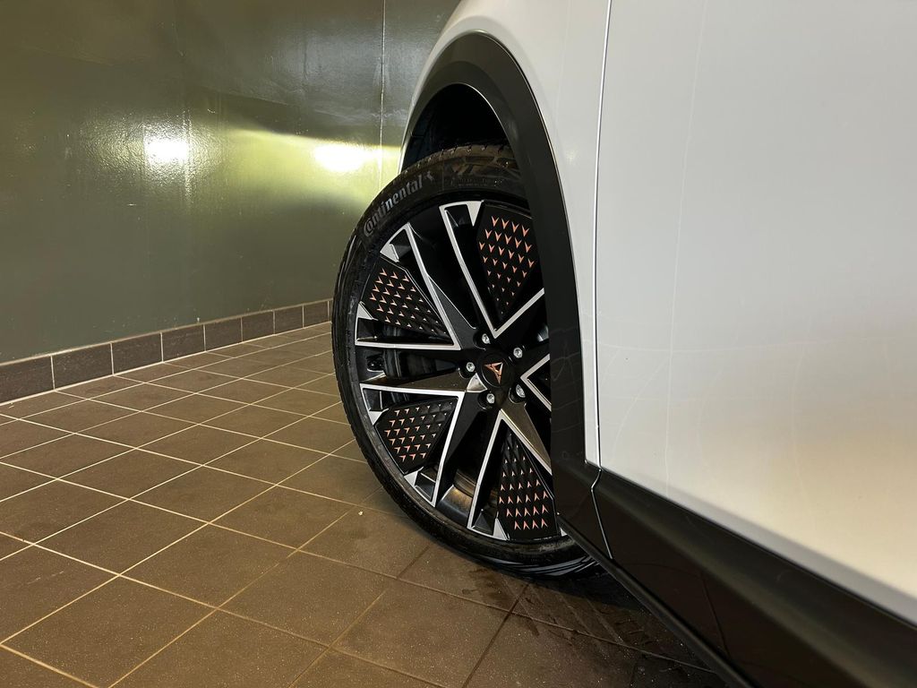 Cupra Tavascan 2025