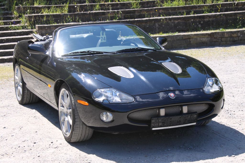 Jaguar XKR 2001