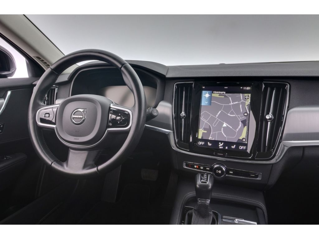 Volvo V90 2020