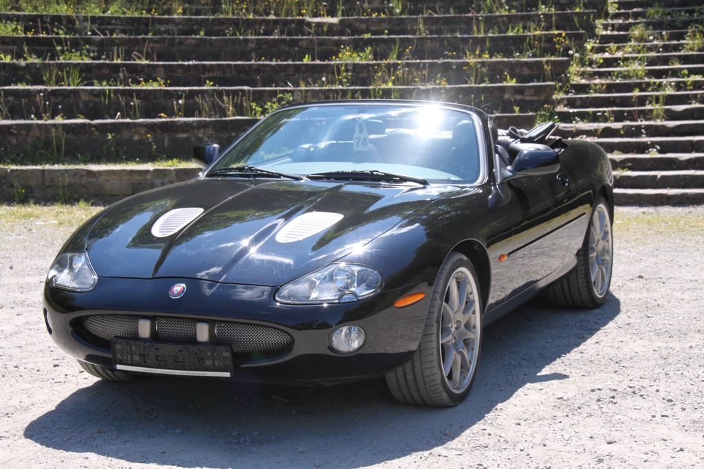 Jaguar XKR 2001