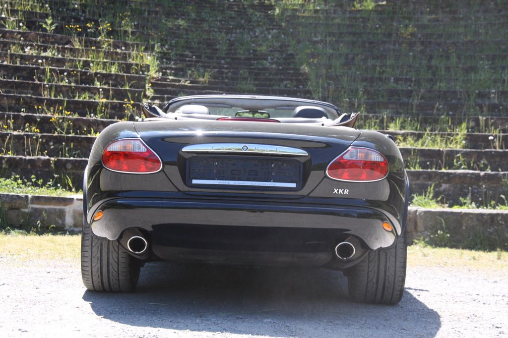 Jaguar XKR 2001