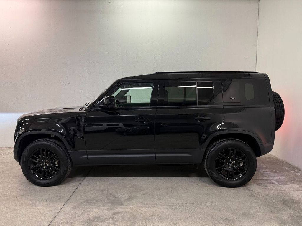 Land Rover Defender 2023