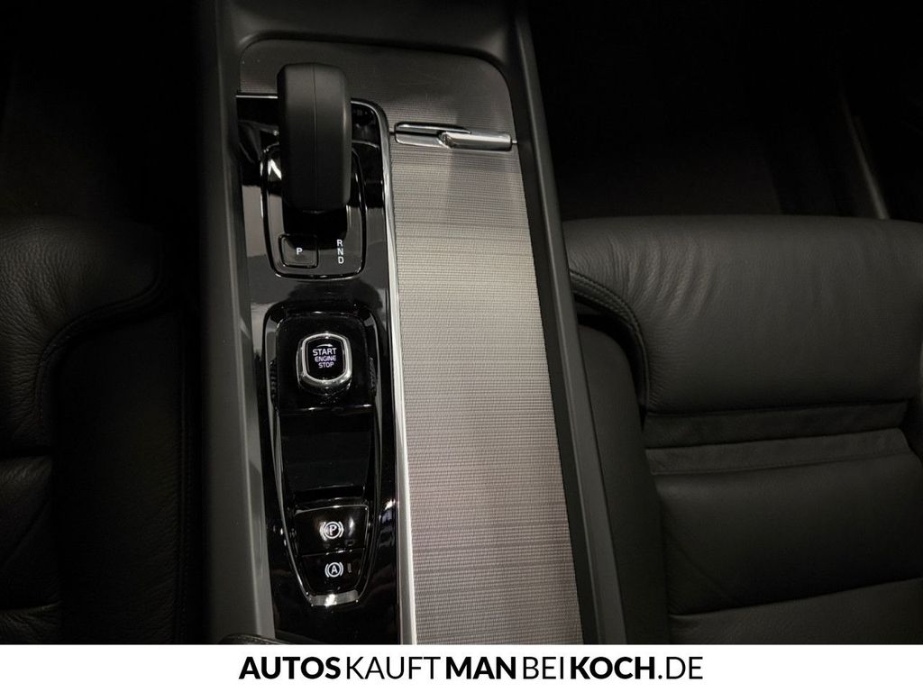 Volvo V60 2023