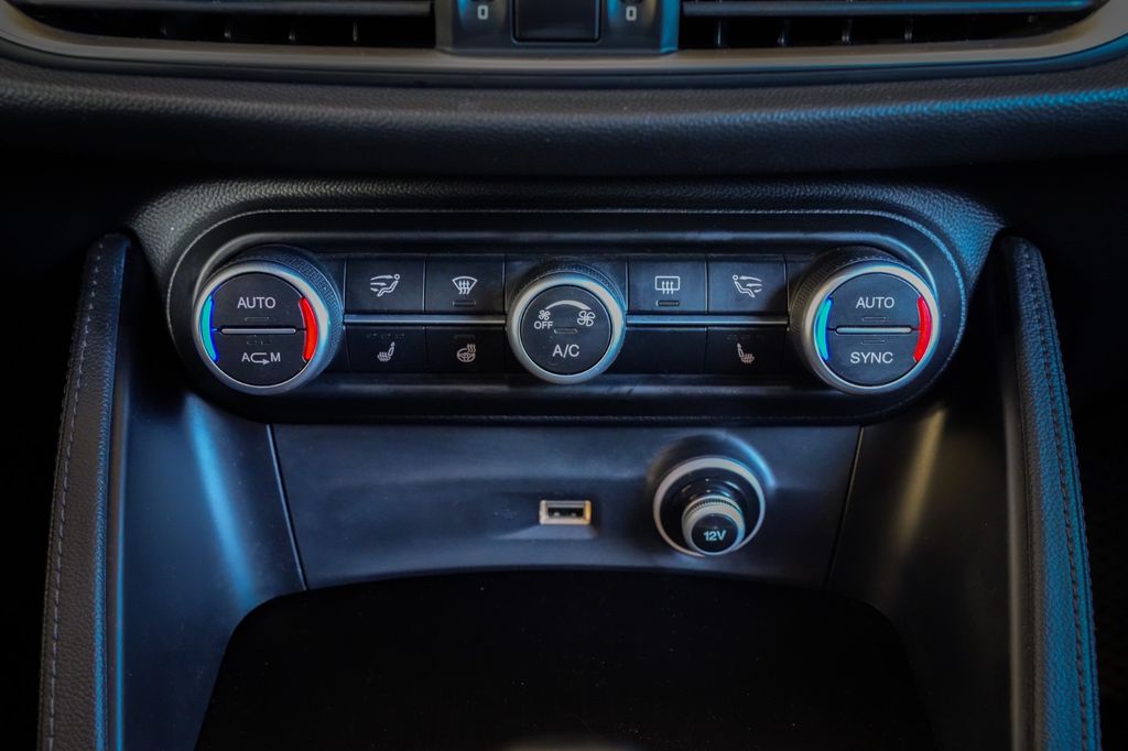 Alfa Romeo Stelvio 2019