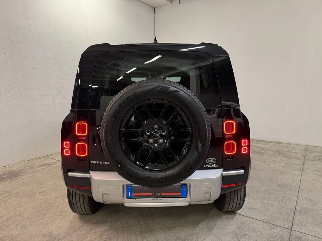 Land Rover Defender 2023