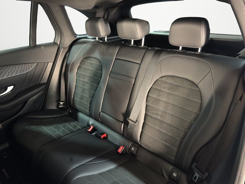 Mercedes-Benz GLC 300 2022