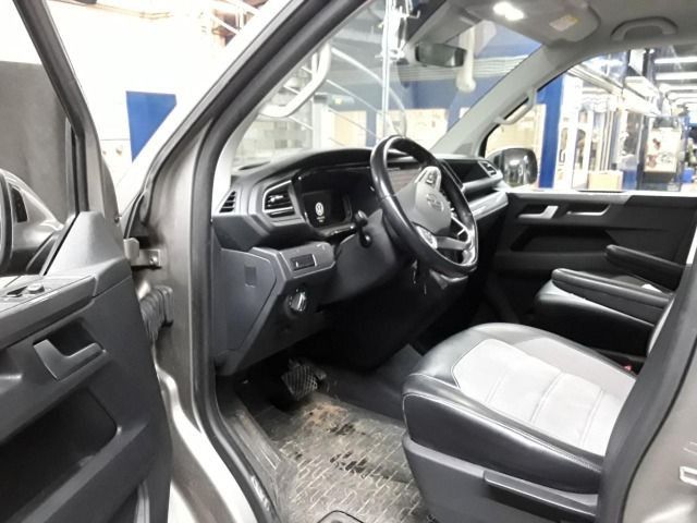 Volkswagen T6 Multivan 2022