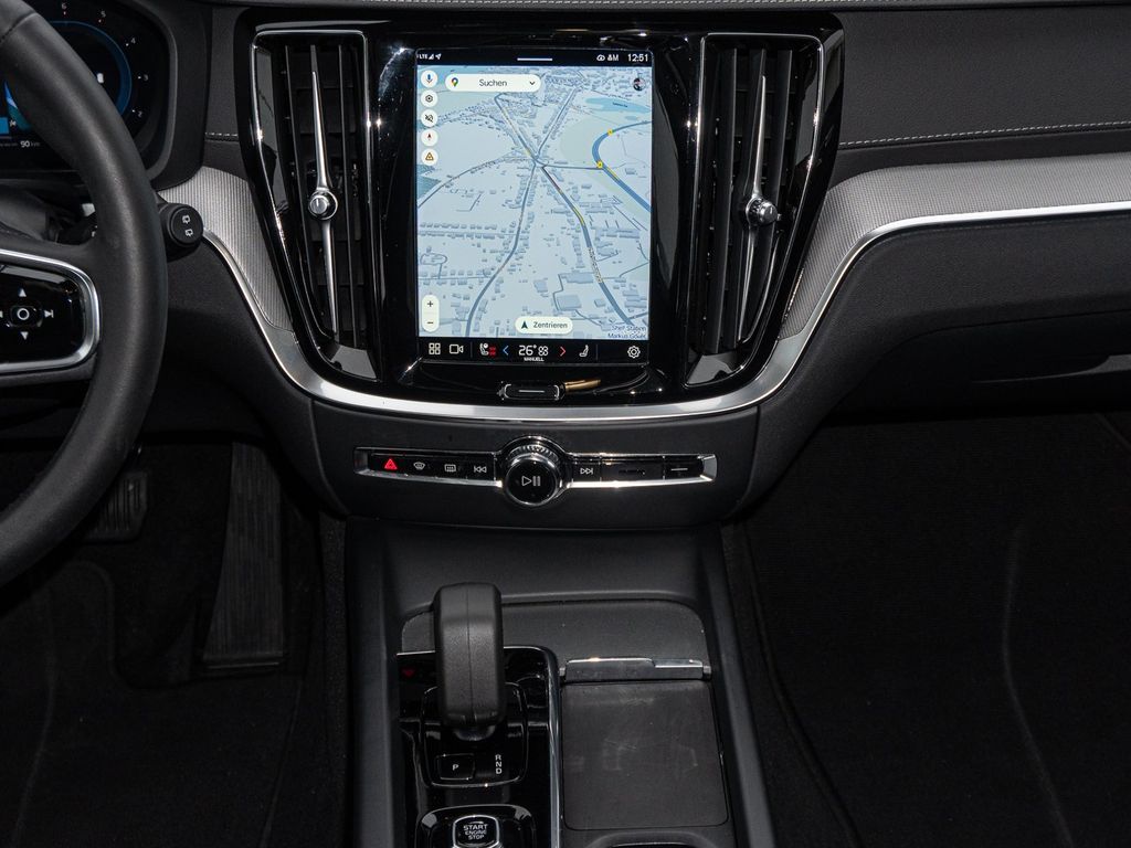 Volvo V60 Cross Country 2023