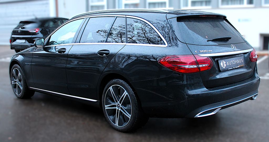 Mercedes-Benz C 300 2021