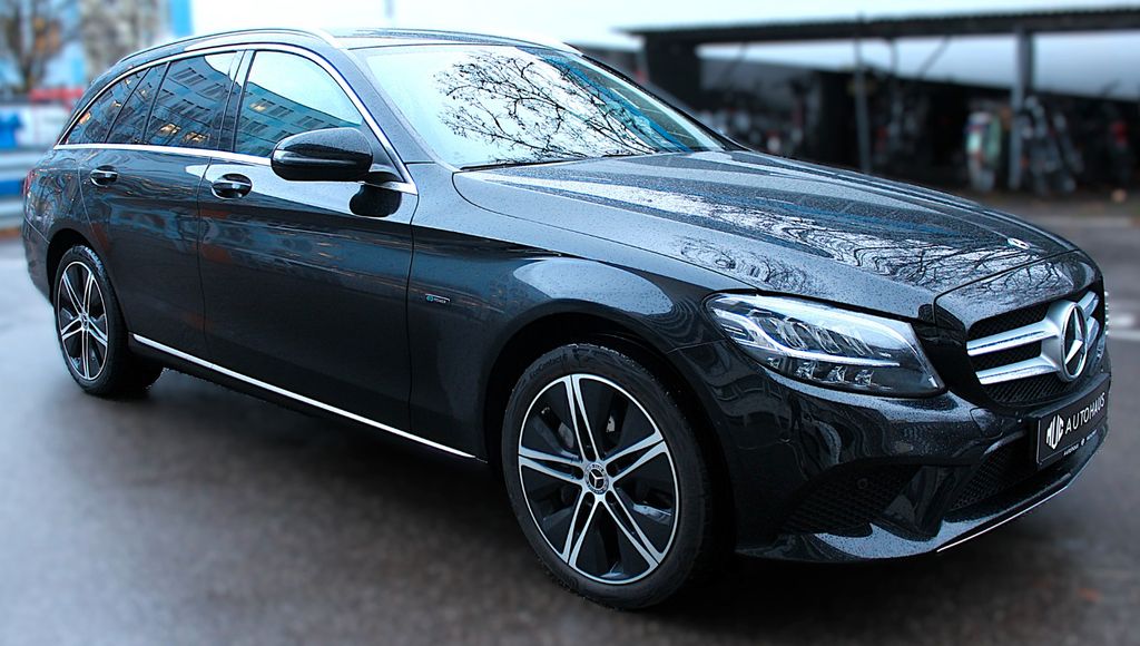 Mercedes-Benz C 300 2021
