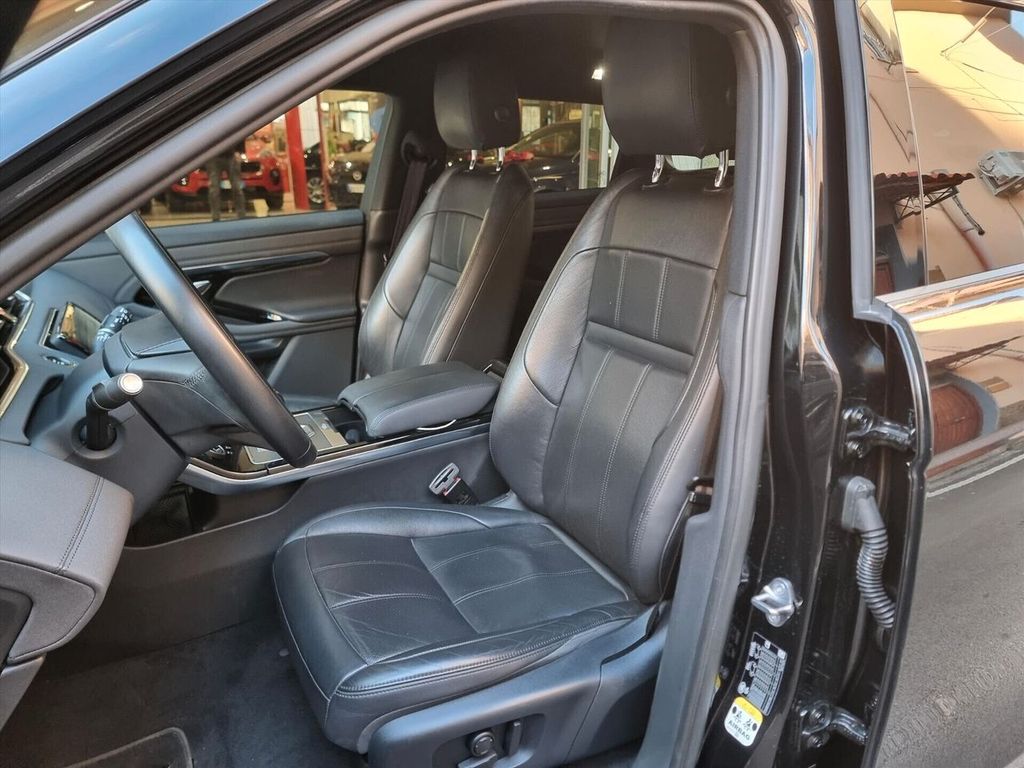 Land Rover Range Rover Evoque 2023