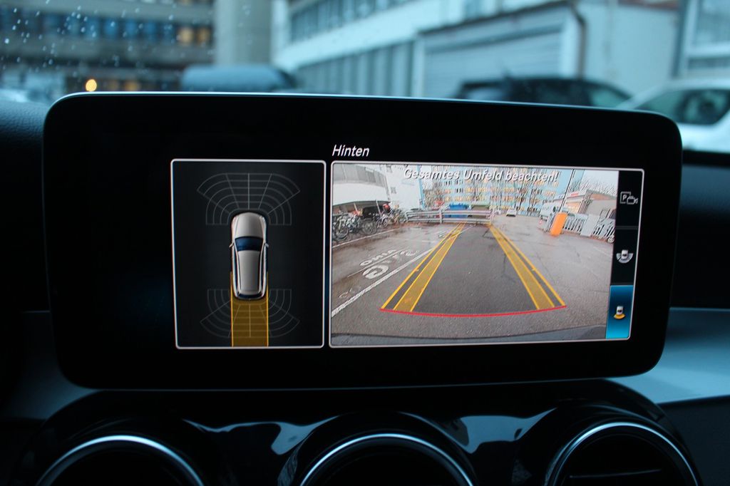 Mercedes-Benz C 300 2021