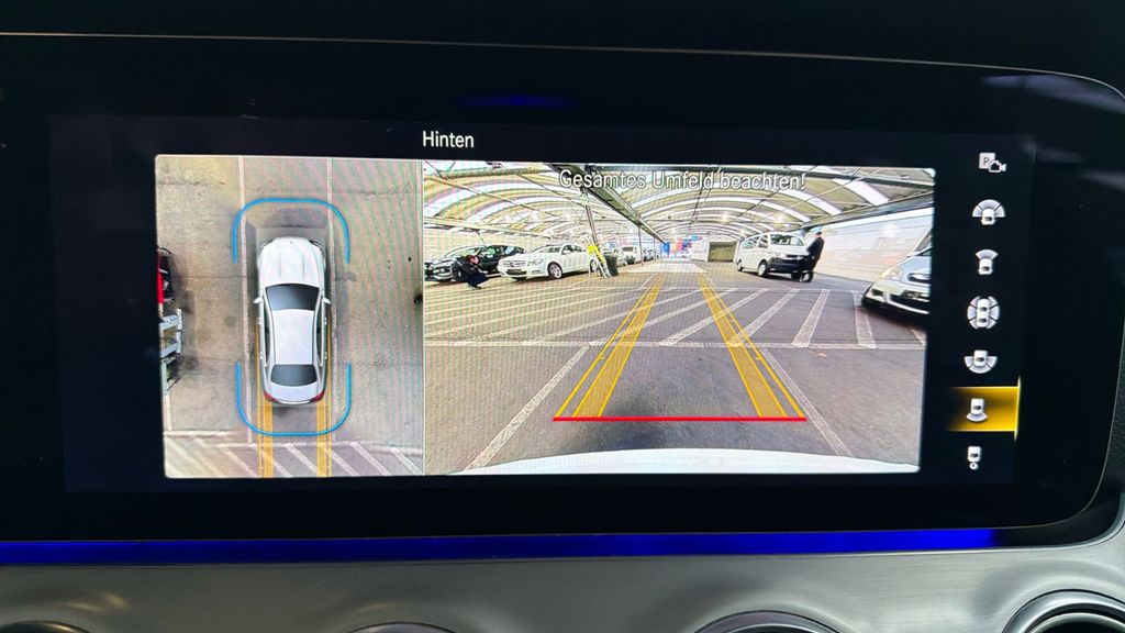 Mercedes-Benz E 300 2022