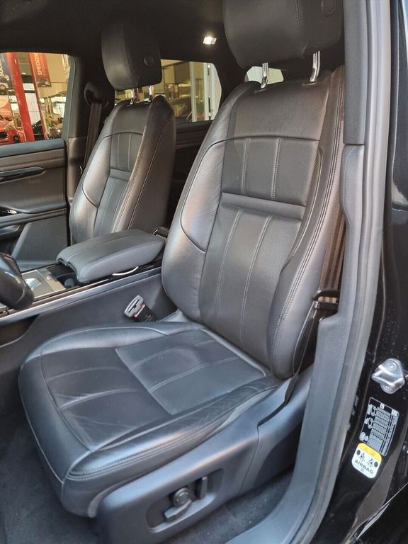 Land Rover Range Rover Evoque 2023